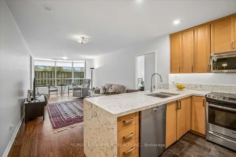 1276 Maple Crossing Boulevard Burlington ON L7S 2J9