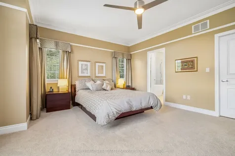 1020 Valley Crest Circle Oakville ON L6H 6W8
