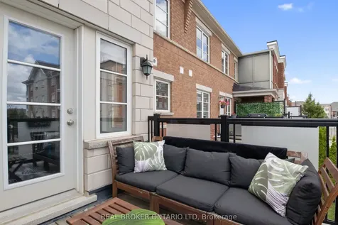 100 Baycliffe Crescent Brampton ON L7A 3Z4