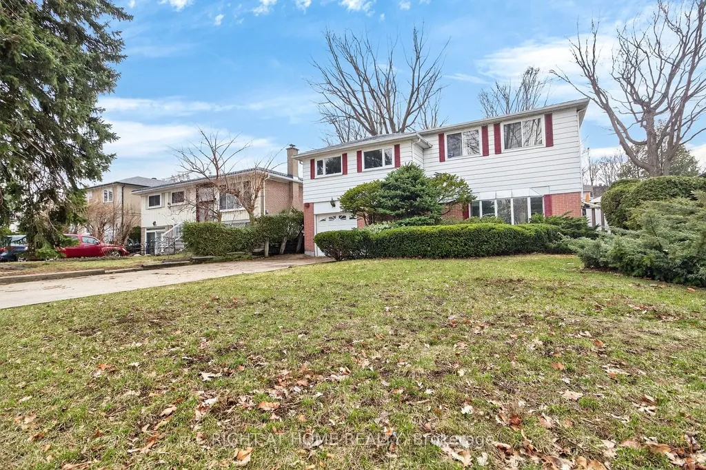 3626 Fieldgate Drive Mississauga ON L4X 2J7