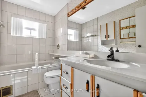 3626 Fieldgate Drive Mississauga ON L4X 2J7