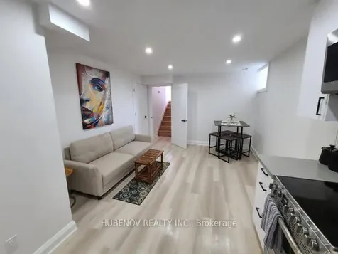 1535 Dufferin Street Toronto ON M6H 3L5