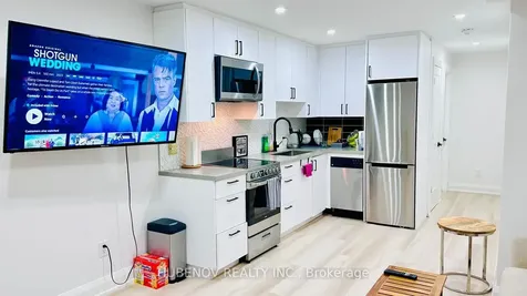 1535 Dufferin Street Toronto ON M6H 3L5
