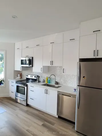 1535 Dufferin Street Toronto ON M6H 3L5