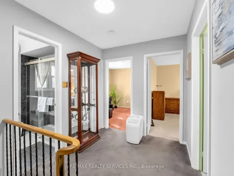 32 Helios Place Brampton ON L6Z 2B2