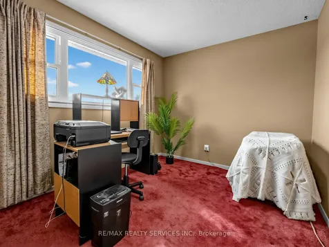 32 Helios Place Brampton ON L6Z 2B2