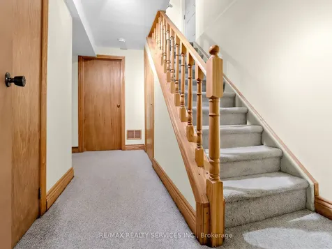 32 Helios Place Brampton ON L6Z 2B2