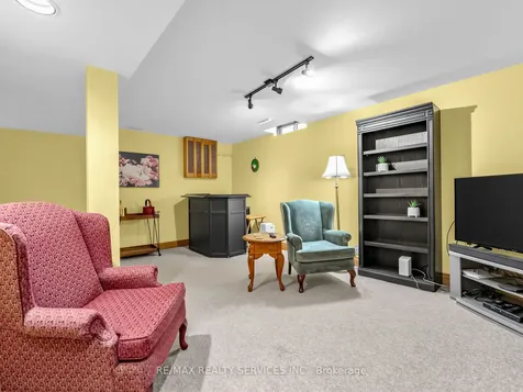 32 Helios Place Brampton ON L6Z 2B2