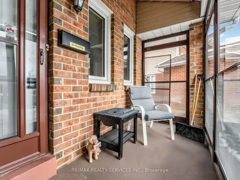 32 Helios Place Brampton ON L6Z 2B2