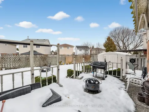 32 Helios Place Brampton ON L6Z 2B2