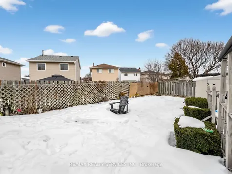 32 Helios Place Brampton ON L6Z 2B2