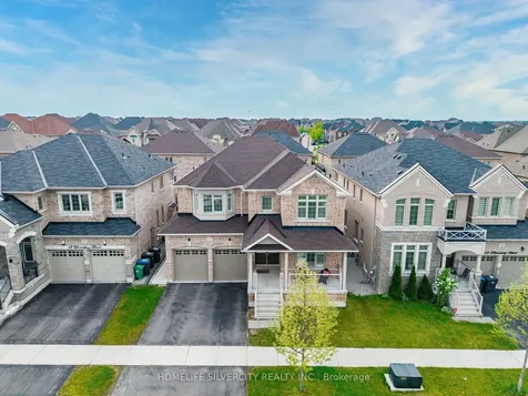 16 Cloncurry Street Brampton ON L6P 4G3