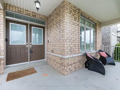 16 Cloncurry Street Brampton ON L6P 4G3