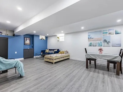 16 Cloncurry Street Brampton ON L6P 4G3