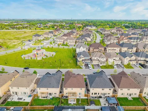 16 Cloncurry Street Brampton ON L6P 4G3