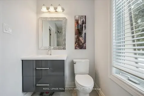 1466 Flaminia Court Mississauga ON L5J 3Z6