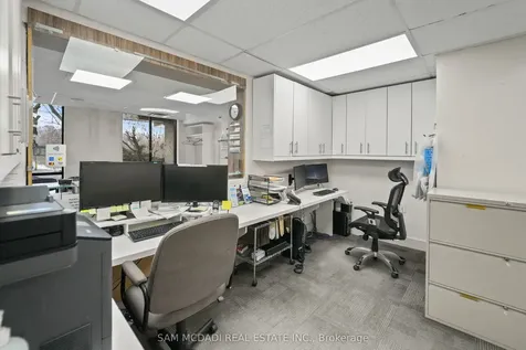 1645 Dundas Street W Mississauga ON L5C 1E3