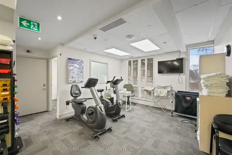 1645 Dundas Street W Mississauga ON L5C 1E3