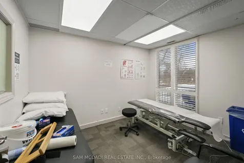 1645 Dundas Street W Mississauga ON L5C 1E3