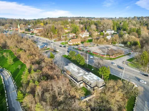 1645 Dundas Street W Mississauga ON L5C 1E3