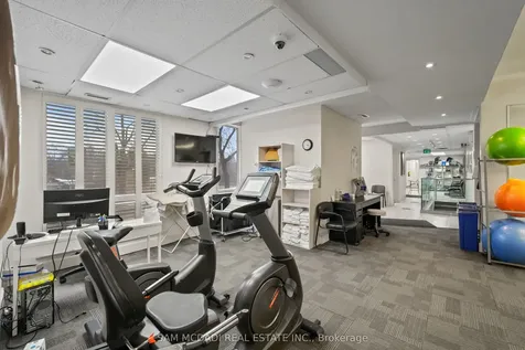 1645 Dundas Street W Mississauga ON L5C 1E3