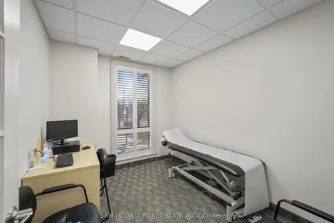 1645 Dundas Street W Mississauga ON L5C 1E3