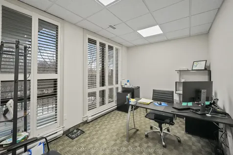 1645 Dundas Street W Mississauga ON L5C 1E3