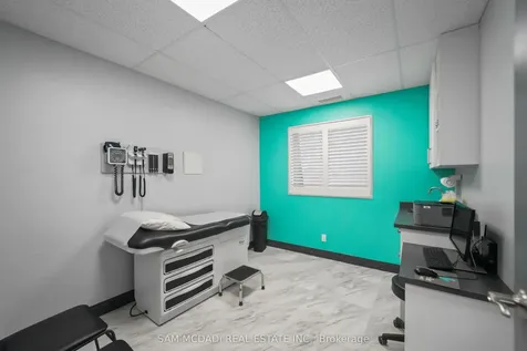 1645 Dundas Street W Mississauga ON L5C 1E3