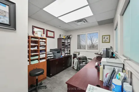 1645 Dundas Street W Mississauga ON L5C 1E3