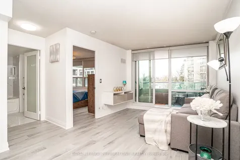 33 Elm Drive Mississauga ON L5B 4M2