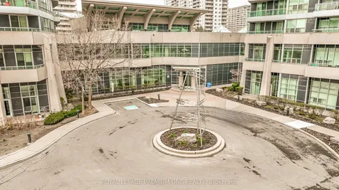 33 Elm Drive Mississauga ON L5B 4M2