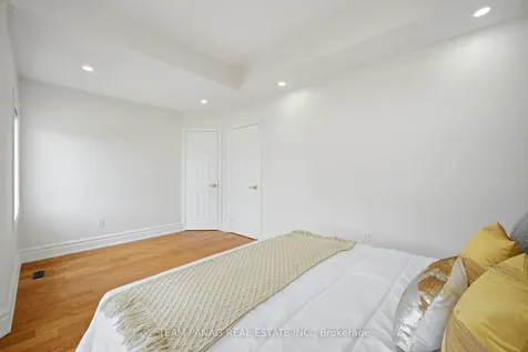 55 Lyndbrook Crescent Brampton ON L6P 2N9