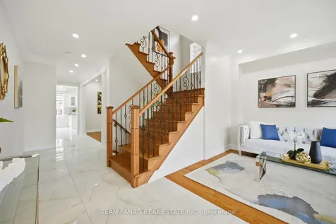 55 Lyndbrook Crescent Brampton ON L6P 2N9