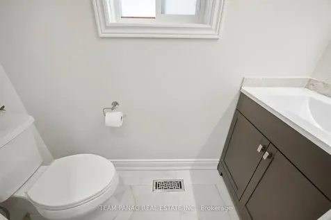 55 Lyndbrook Crescent Brampton ON L6P 2N9