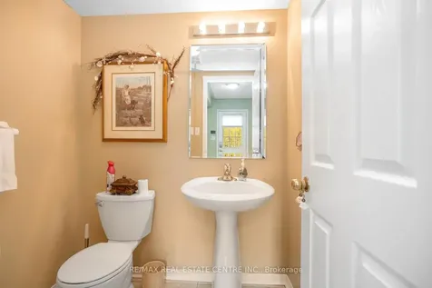 5260 Mcfarren Boulevard Mississauga ON L5M 7J5
