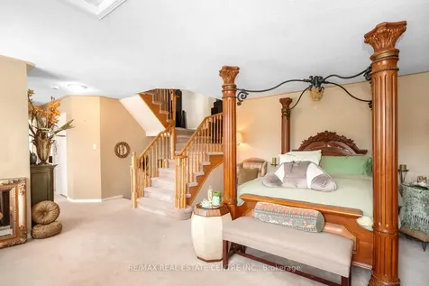 5260 Mcfarren Boulevard Mississauga ON L5M 7J5