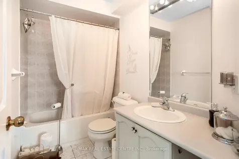 5260 Mcfarren Boulevard Mississauga ON L5M 7J5