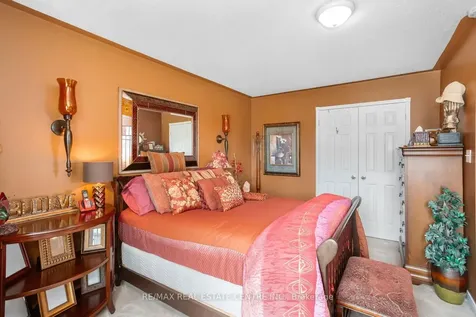 5260 Mcfarren Boulevard Mississauga ON L5M 7J5