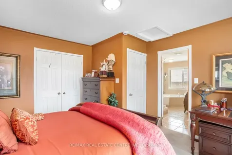 5260 Mcfarren Boulevard Mississauga ON L5M 7J5