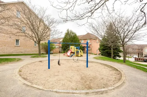 5260 Mcfarren Boulevard Mississauga ON L5M 7J5