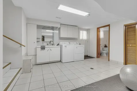 2344 Brinell Avenue Burlington ON L7R 3P5