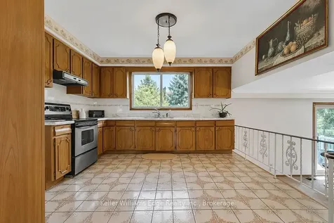 2344 Brinell Avenue Burlington ON L7R 3P5