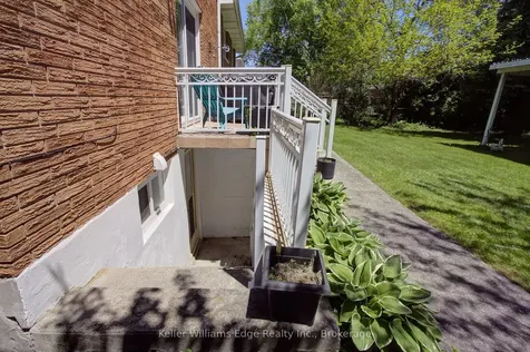 2344 Brinell Avenue Burlington ON L7R 3P5