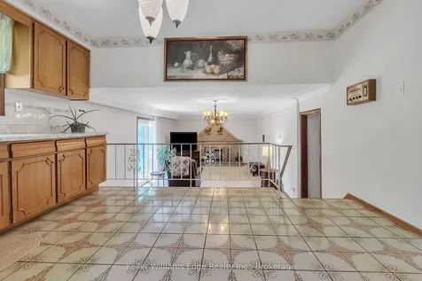 2344 Brinell Avenue Burlington ON L7R 3P5