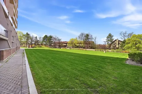 2929 Aquitaine Avenue Mississauga ON L5N 2C7