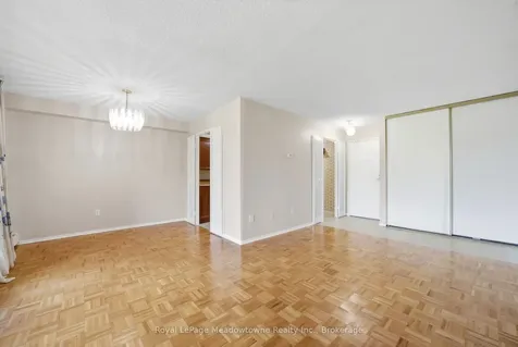 2929 Aquitaine Avenue Mississauga ON L5N 2C7