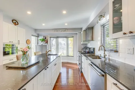 1558 Litchfield Road Oakville ON L6H 5P3