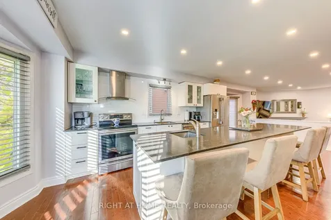 1558 Litchfield Road Oakville ON L6H 5P3