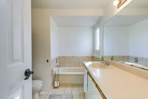 1558 Litchfield Road Oakville ON L6H 5P3