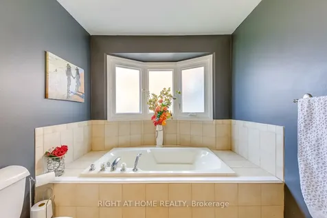 1558 Litchfield Road Oakville ON L6H 5P3